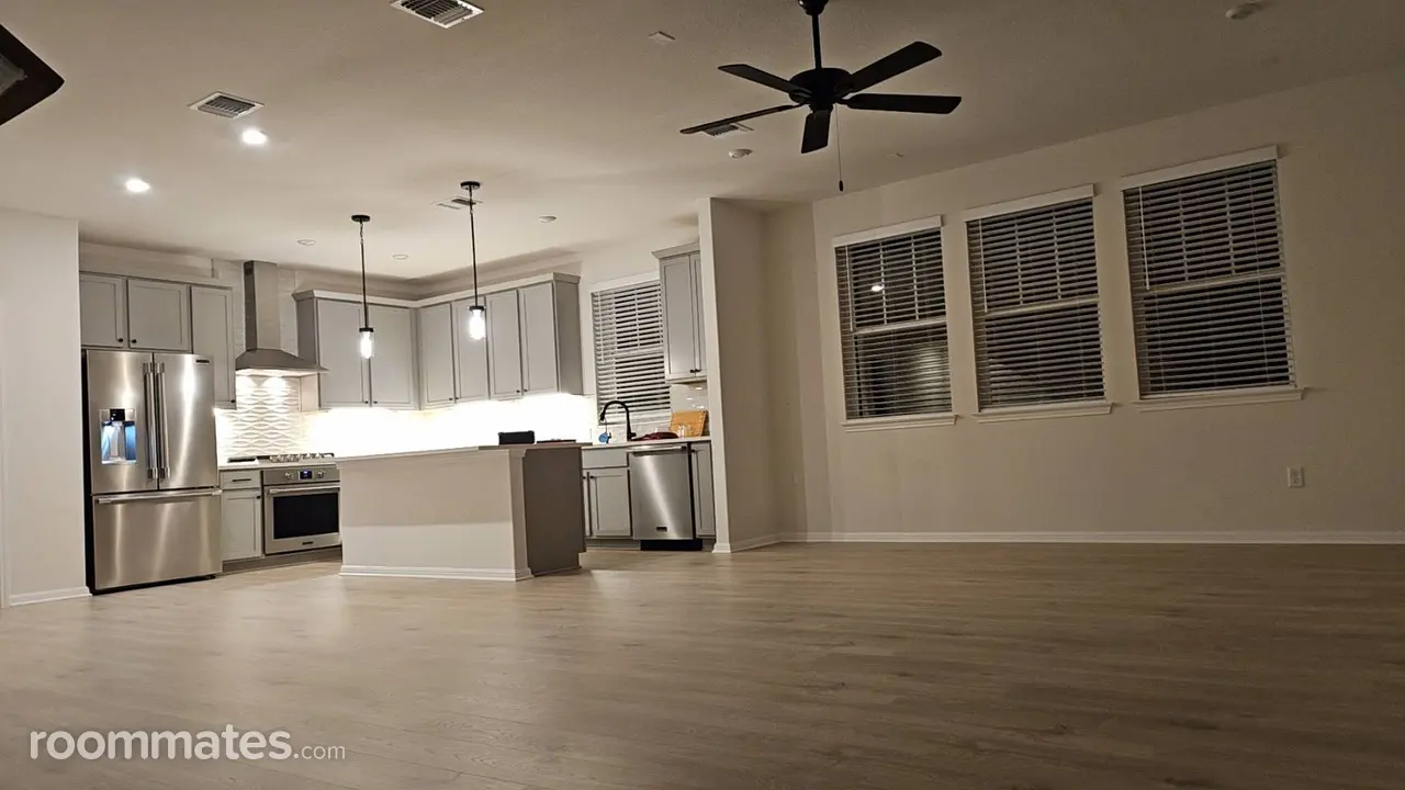 Profile photo 6 of 7