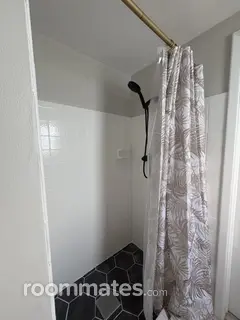 Room for rent in Port Richey, FL $1200, house