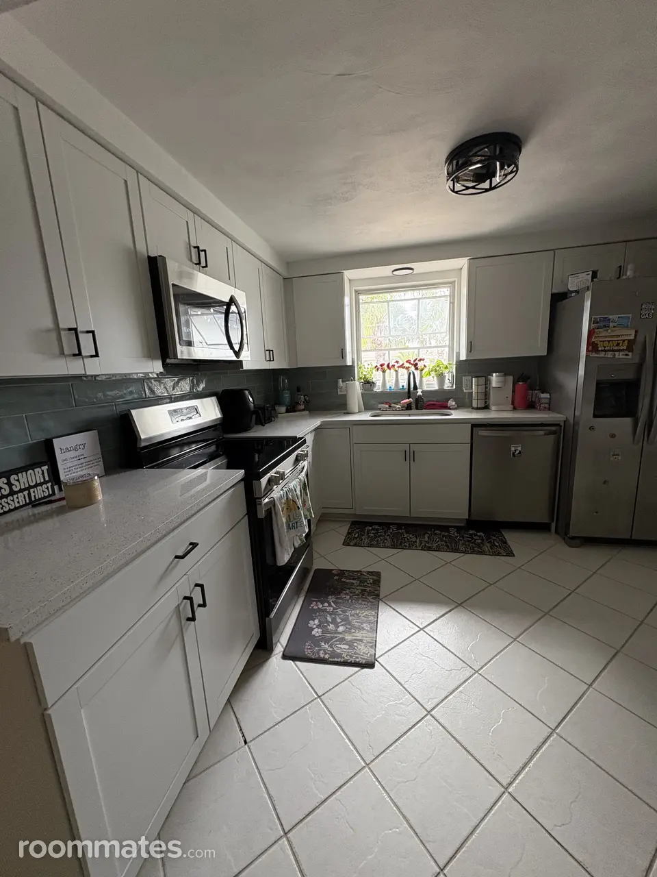 Profile photo 7 of 14