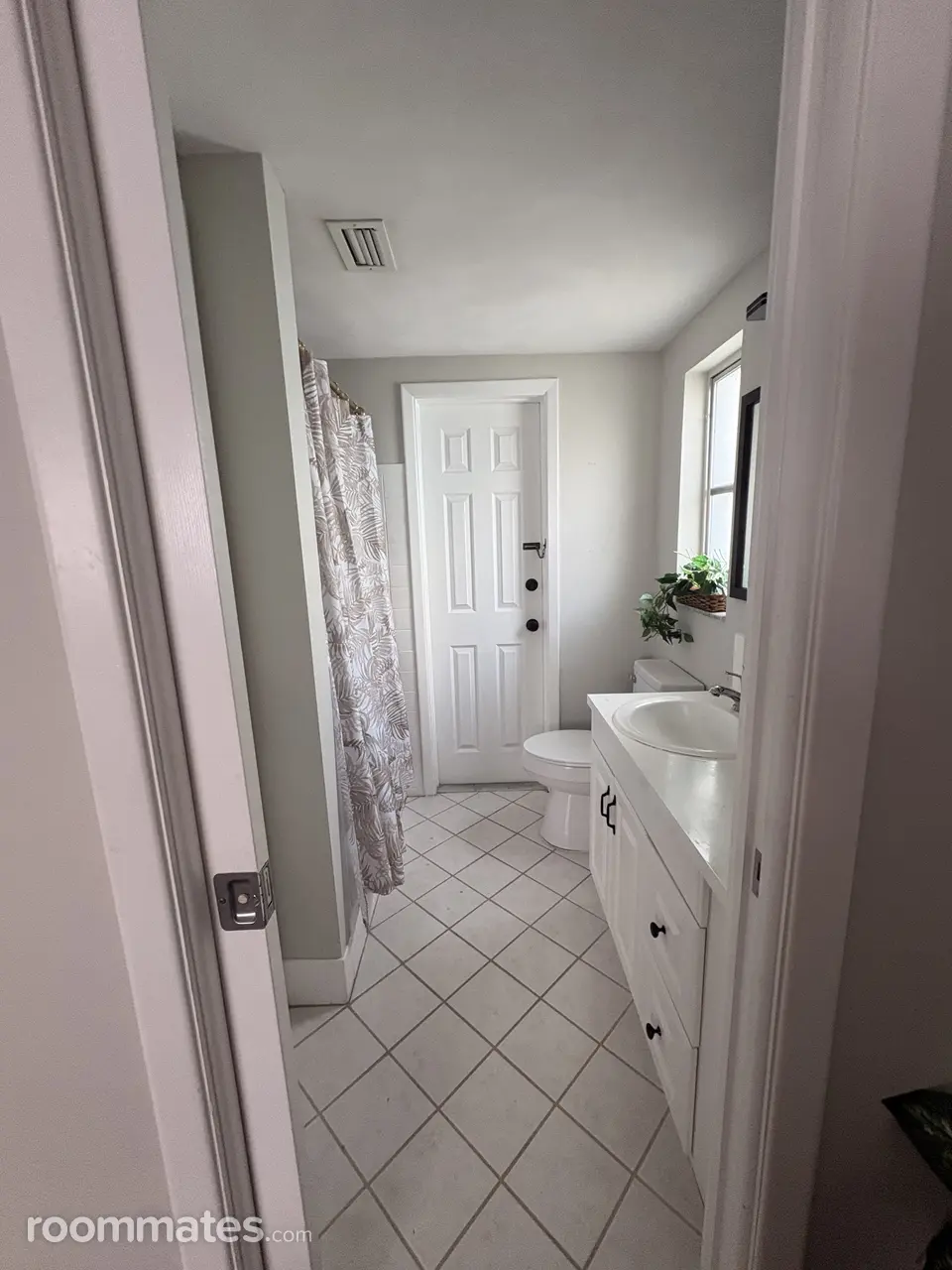 Profile photo 8 of 14