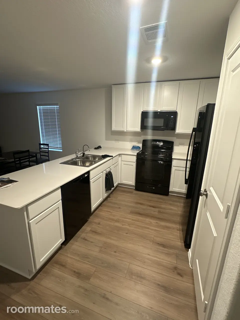 Profile photo 5 of 6