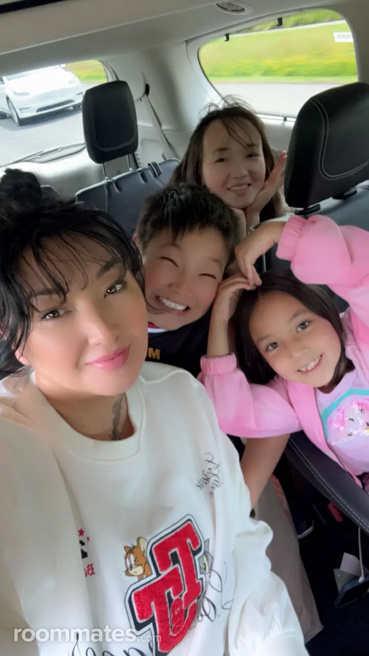 Profile photo 3 of 3