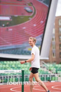 Roommate looking Eugene, OR, $1000