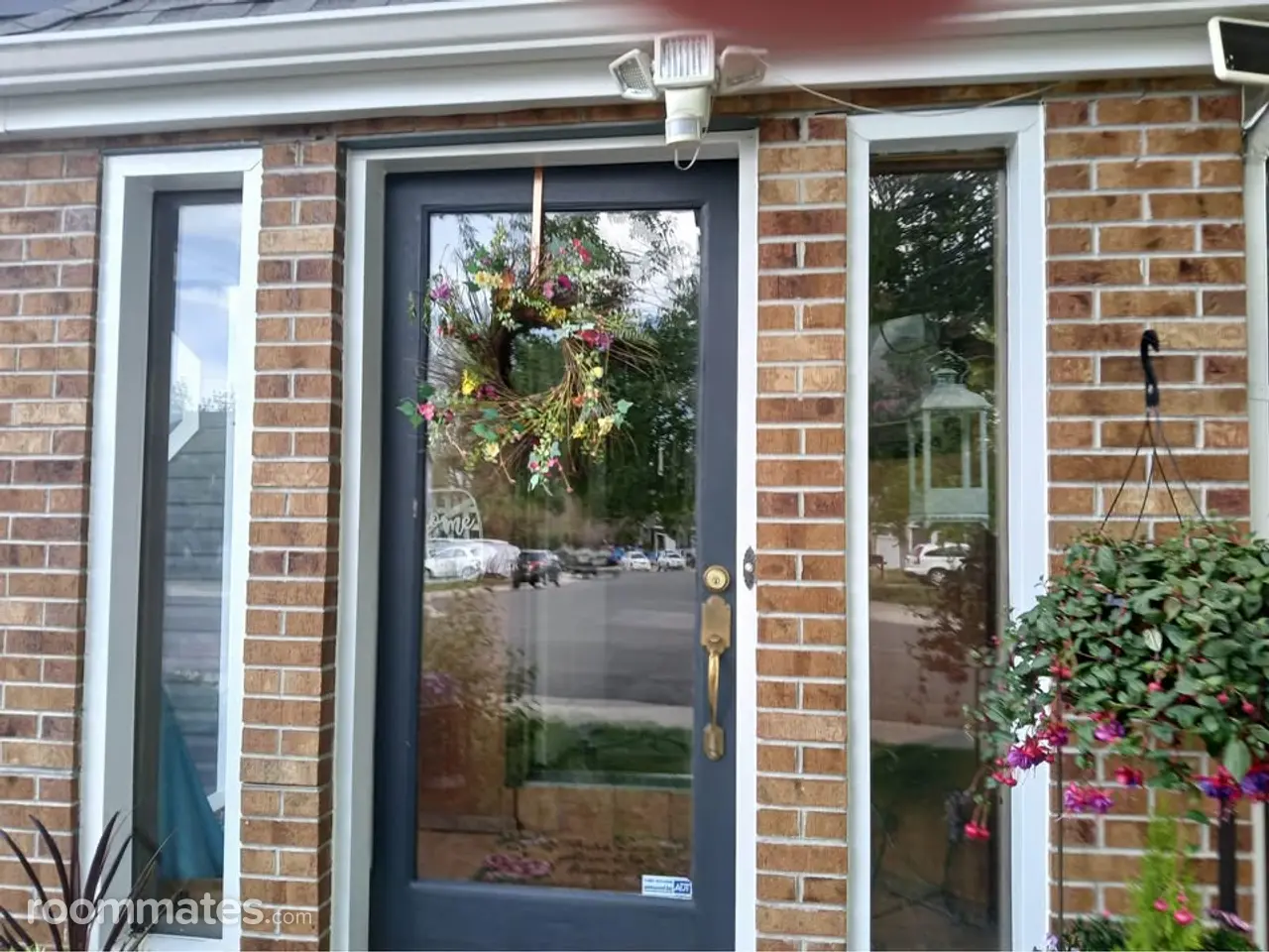 Profile photo 4 of 10