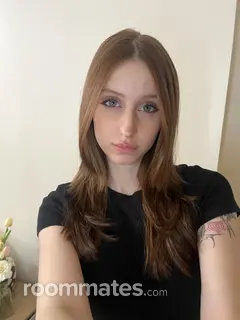 Roommate looking Clinton, CT, $1000