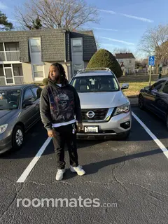 Roommate looking Virginia Beach VA, $1400