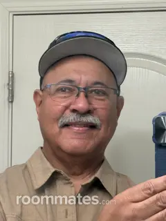 Roommate looking Hollister, CA, $1100