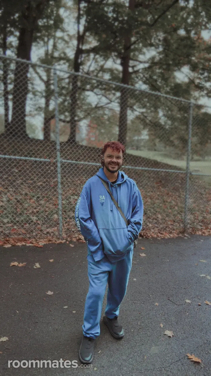 Profile photo 7 of 9