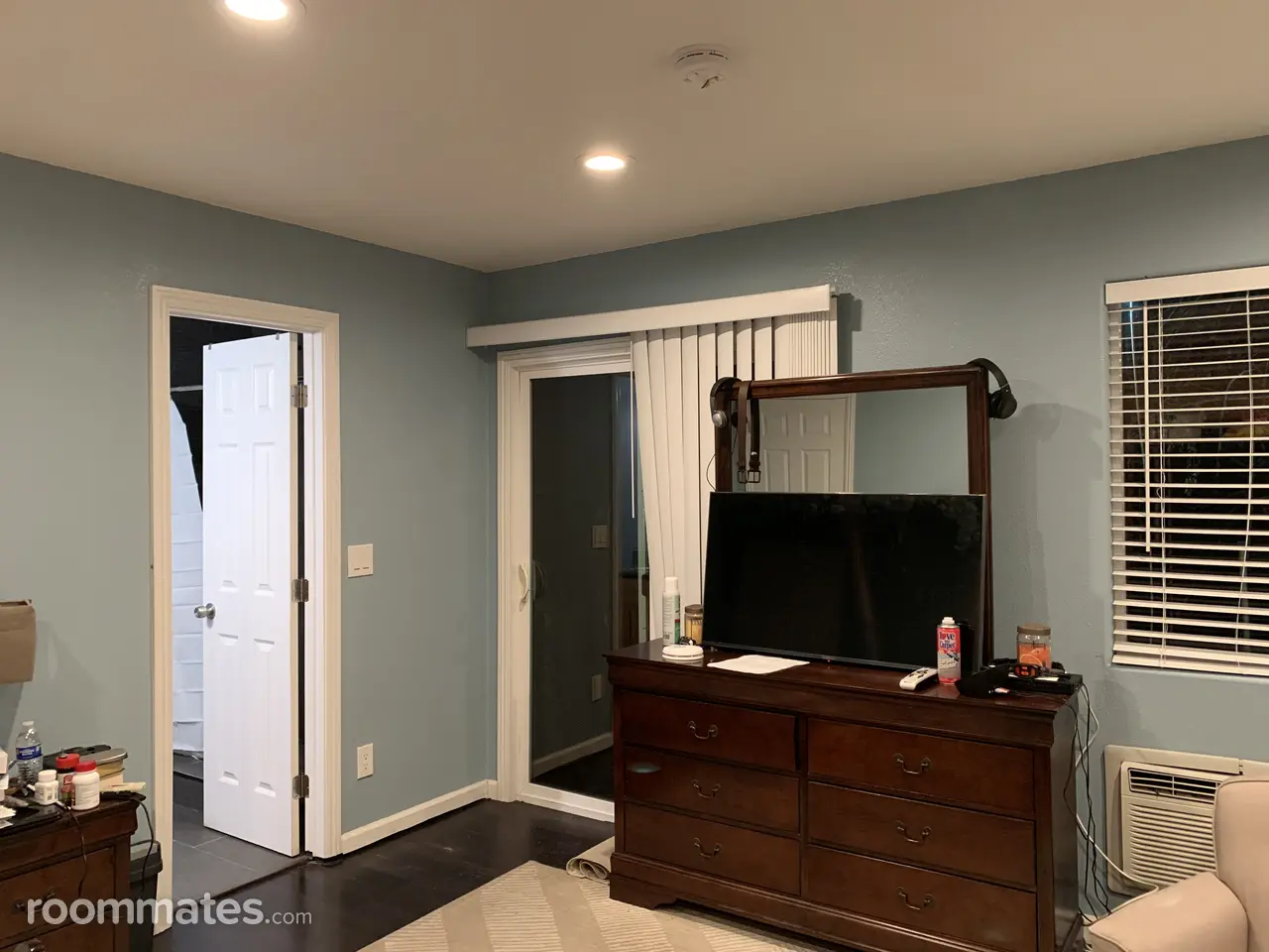 Profile photo 2 of 10