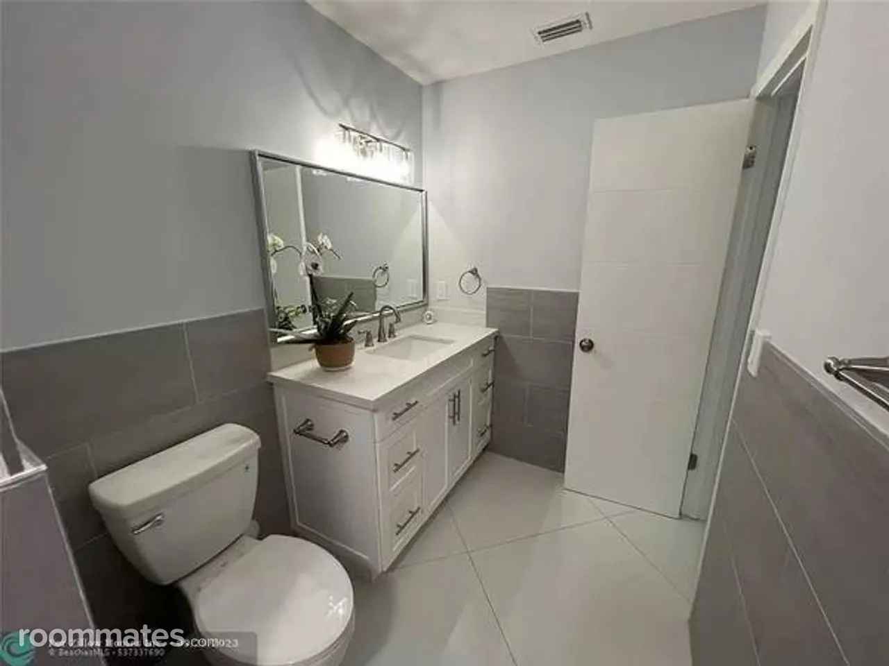 Profile photo 5 of 21