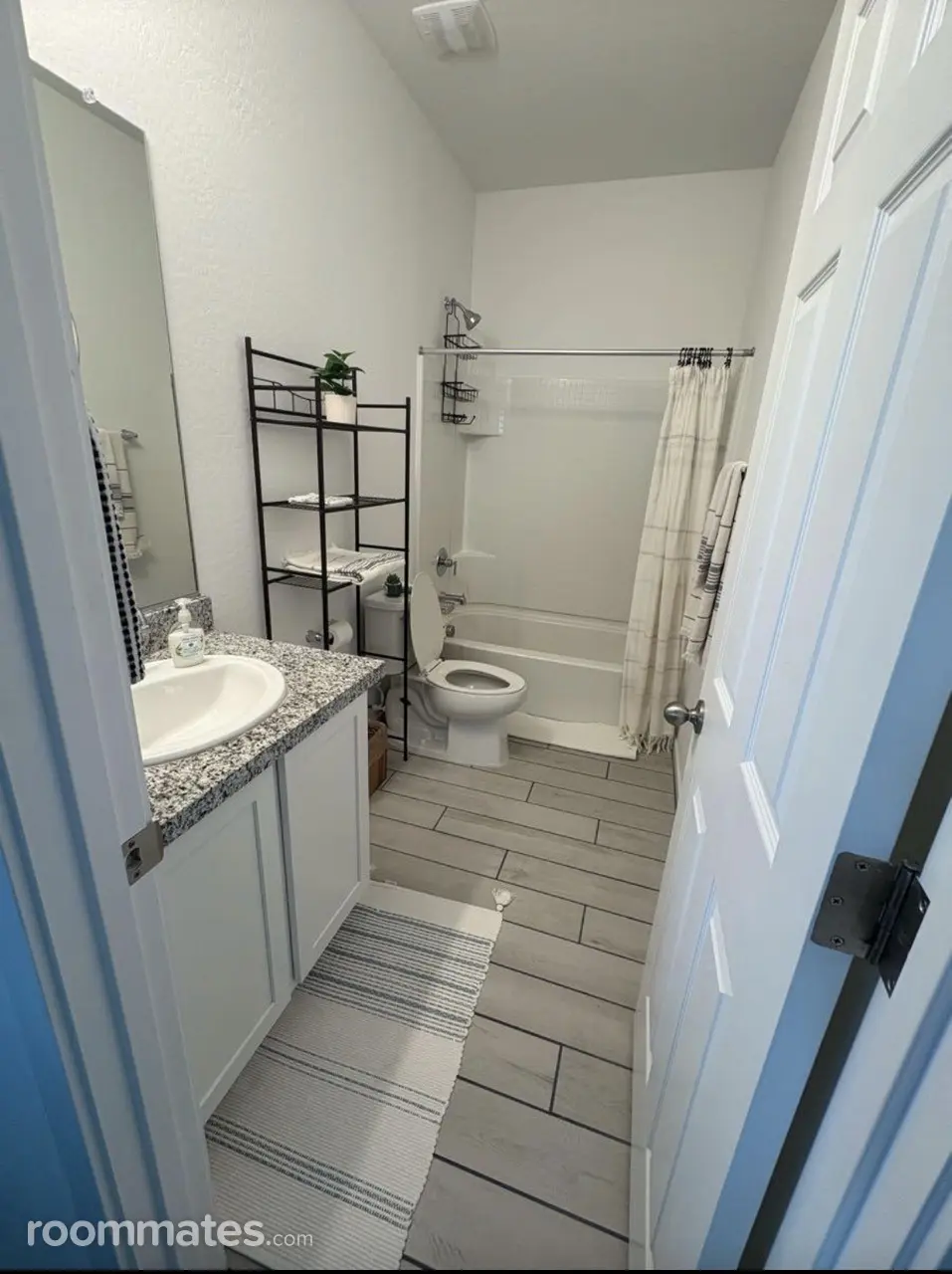 Profile photo 6 of 7