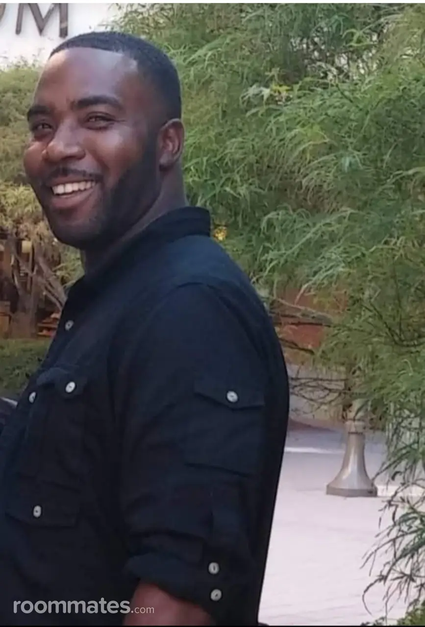 Profile photo 1 of 1