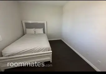 Room for rent in Fontana, CA $1000, house