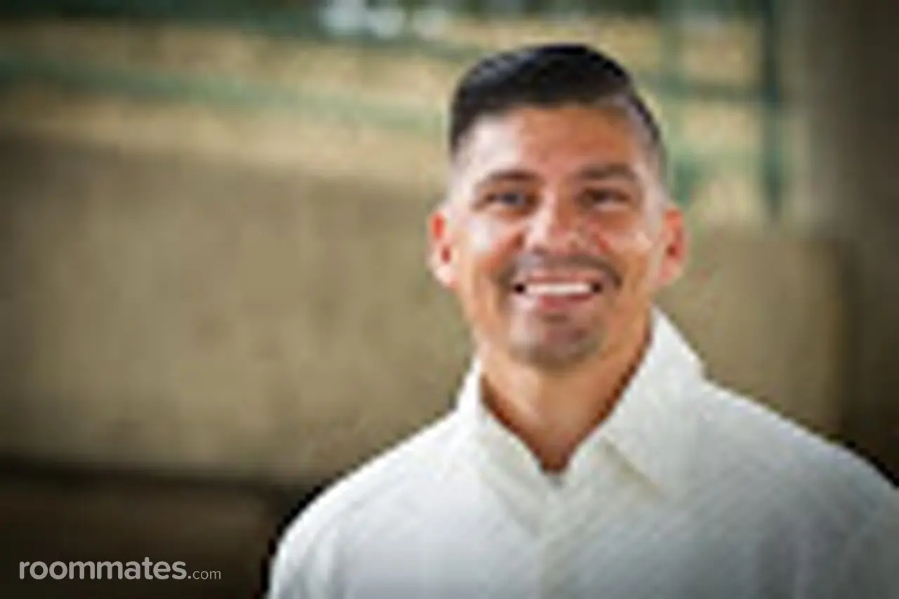 Profile photo 1 of 1