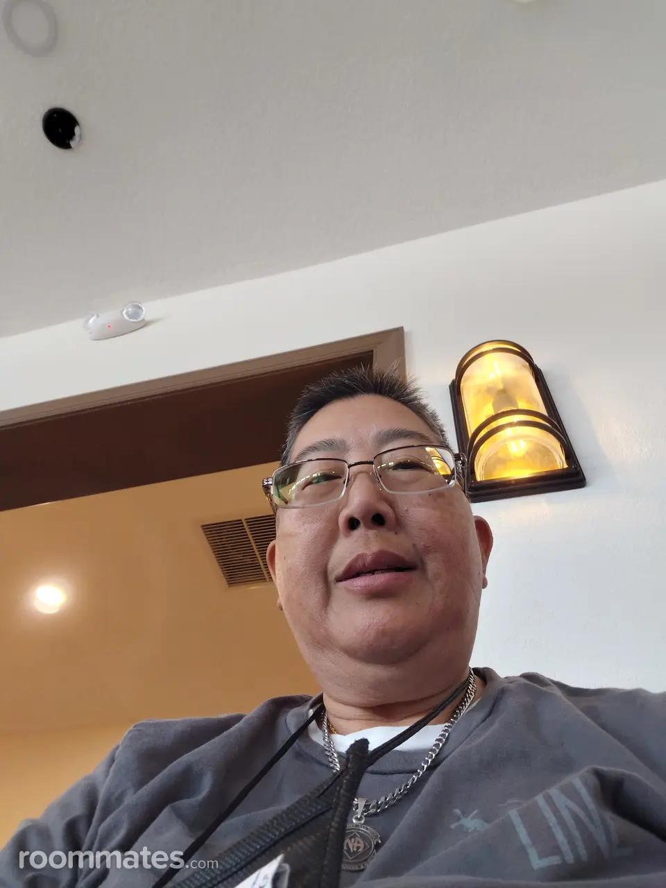 Profile photo 1 of 1