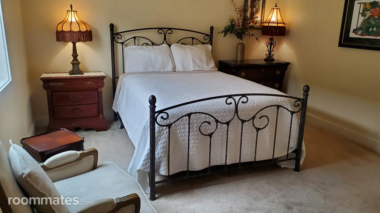 Profile photo 1 of 8