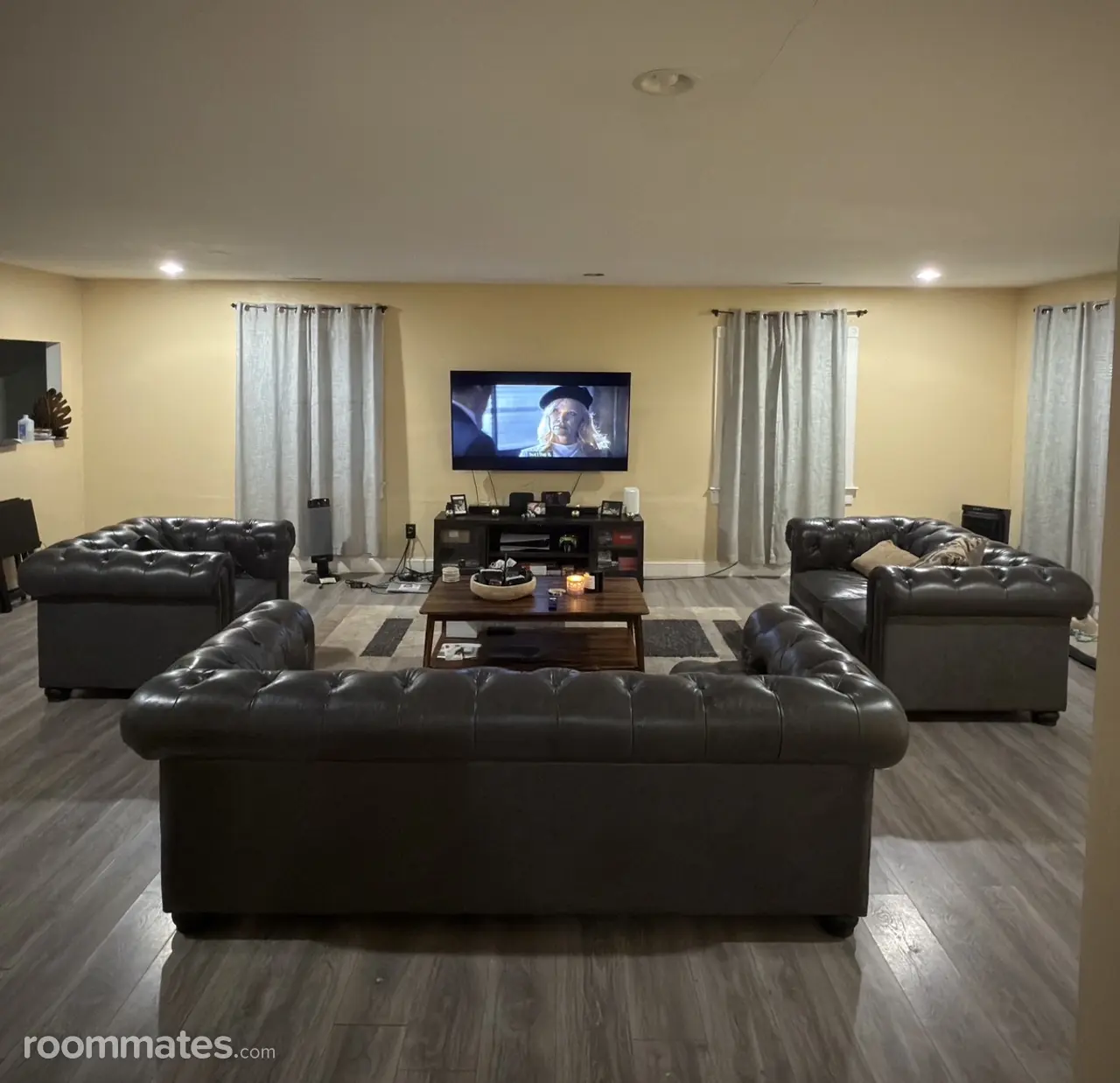 Profile photo 2 of 10