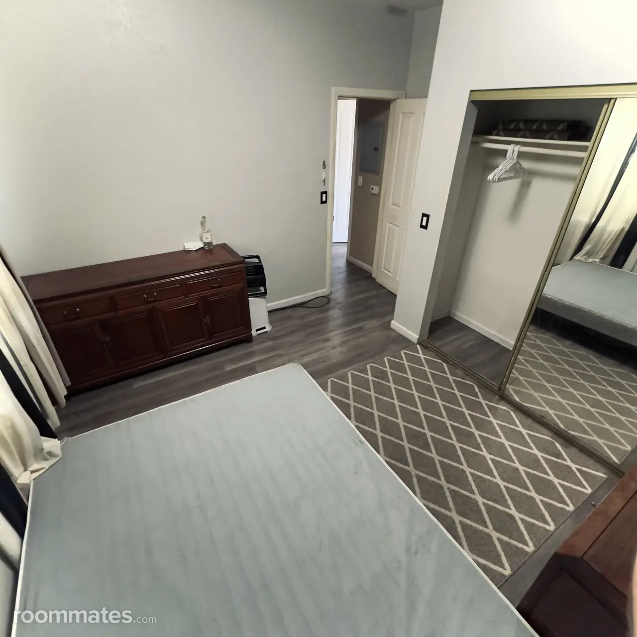 Profile photo 4 of 7