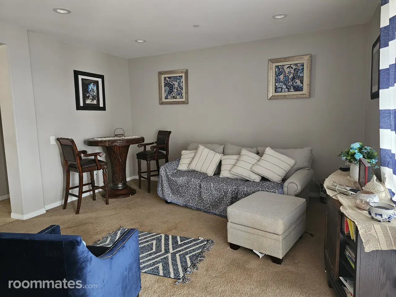 Profile photo 1 of 11