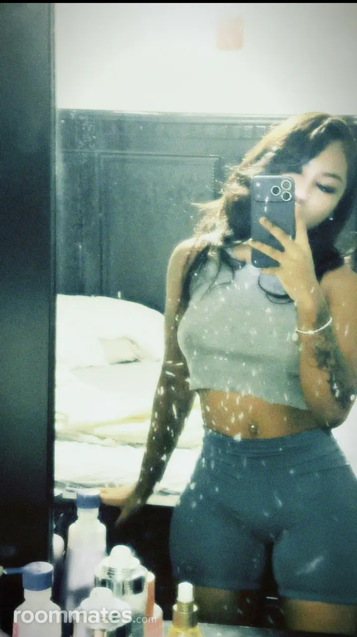 Profile photo 3 of 4