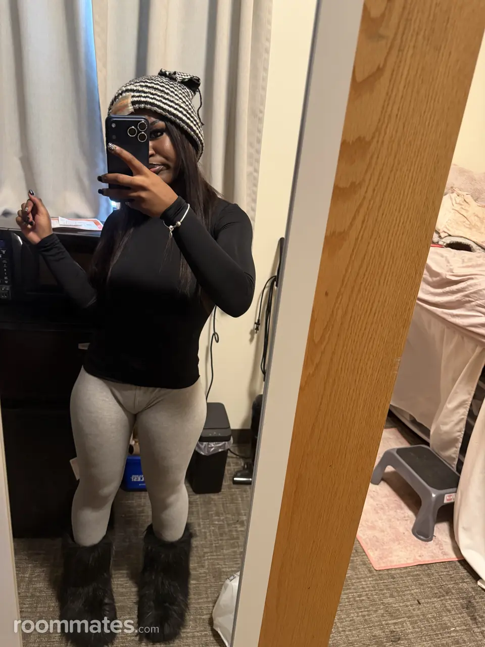 Profile photo 1 of 4