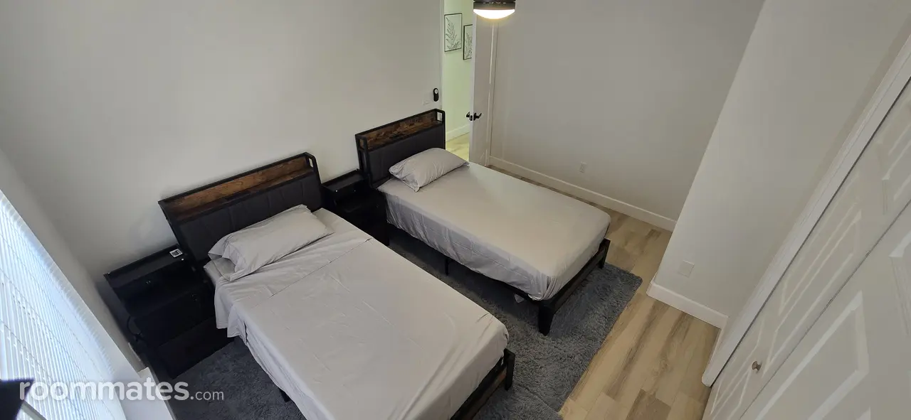 Profile photo 8 of 11