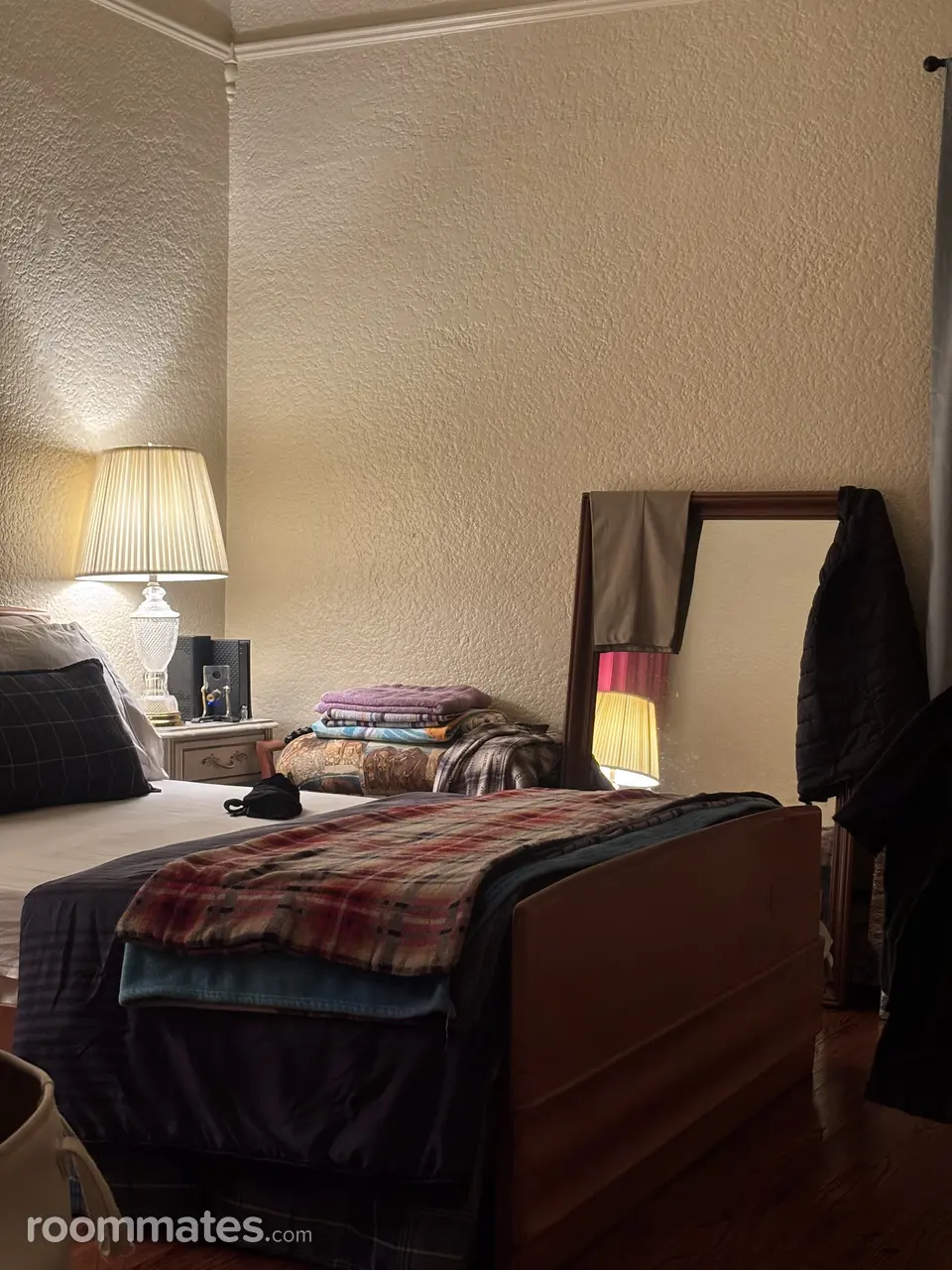 Profile photo 2 of 4