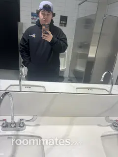 Roommate looking Peoria IL, $700