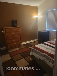 Room for rent in San Bernardino, CA $900, house