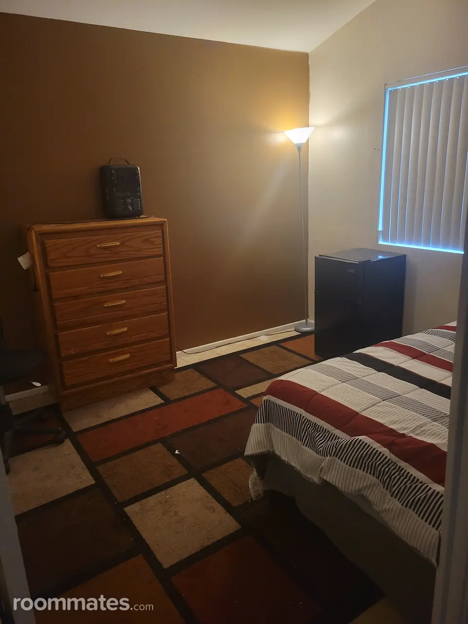 Profile photo 1 of 4