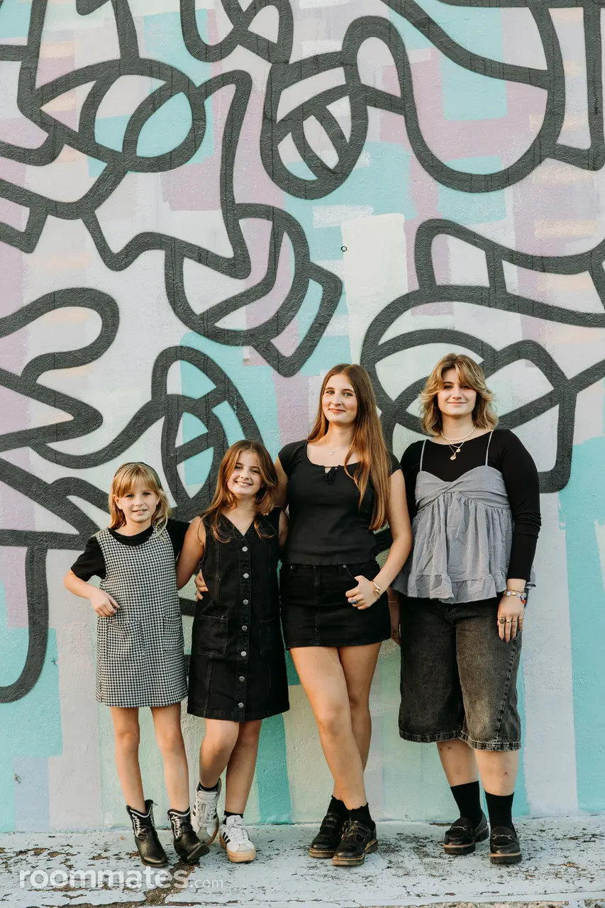 Profile photo 10 of 11