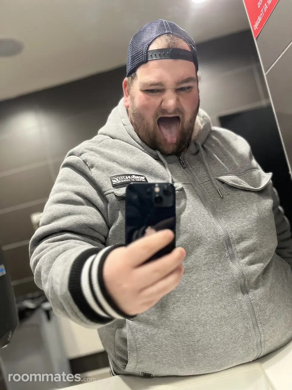 Profile photo 3 of 4