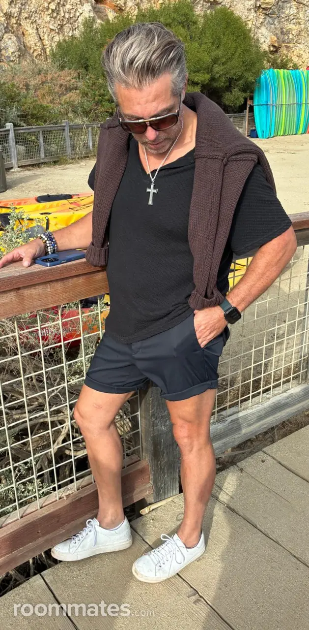 Profile photo 8 of 8