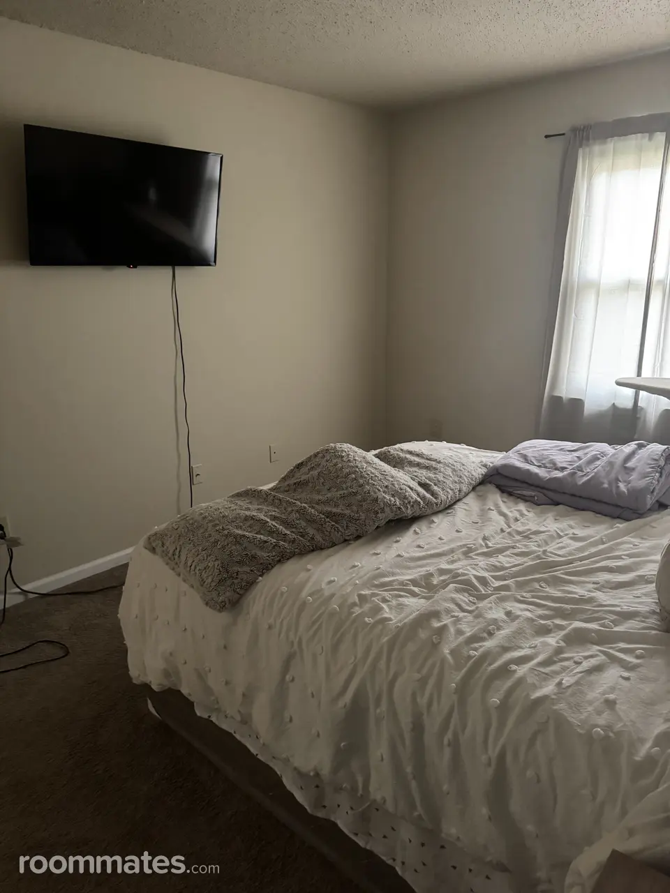 Profile photo 1 of 2