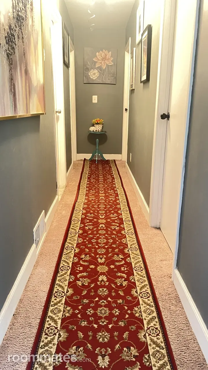 Profile photo 4 of 8