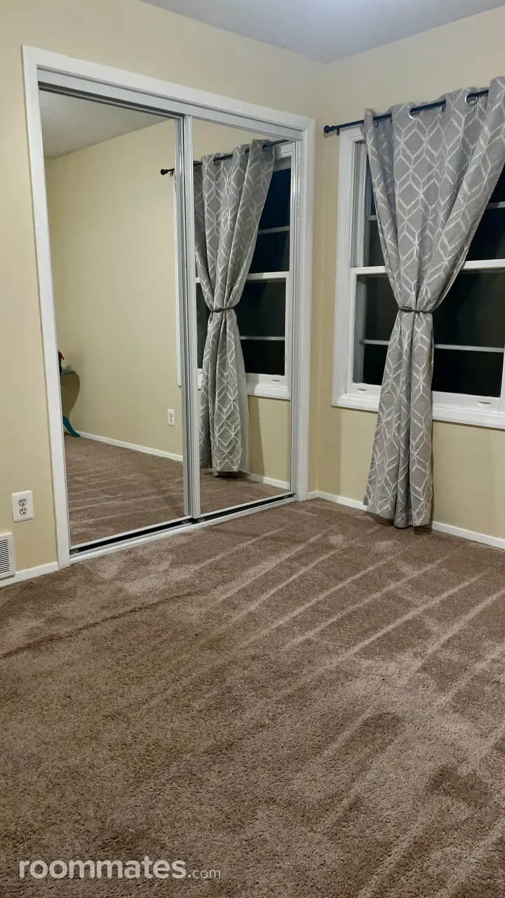 Profile photo 5 of 8