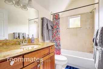 Room for rent in Denver, CO $1200, house