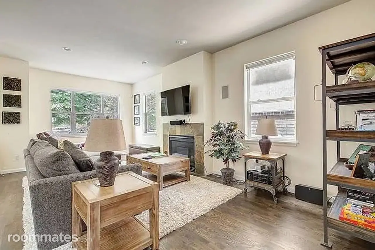 Profile photo 2 of 8