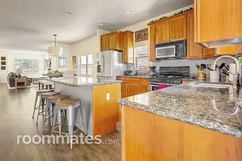 Room for rent in Denver, CO $1200, house