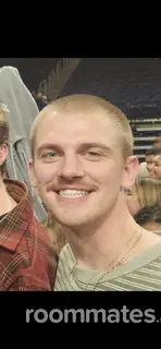 Roommate looking Arlington, VA, $2000