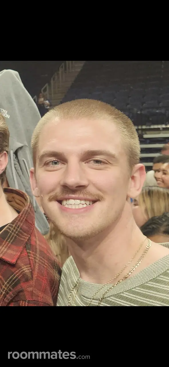 Profile photo 1 of 1