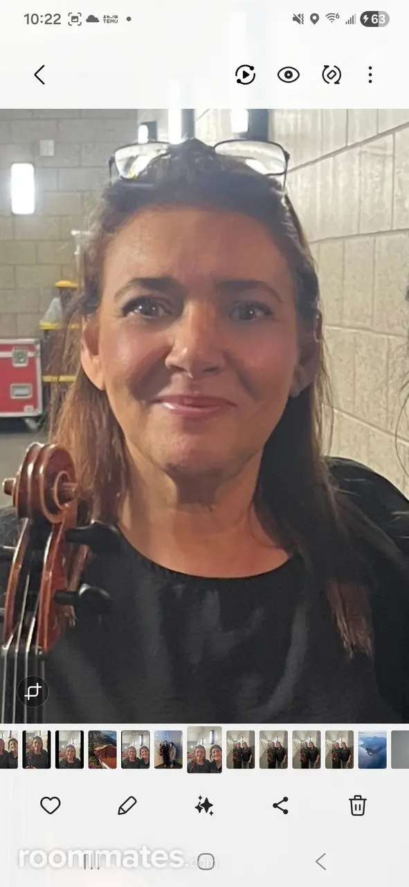 Profile photo 1 of 1