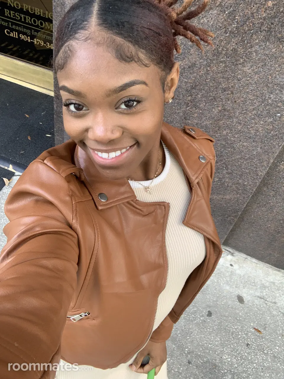 Profile photo 1 of 1