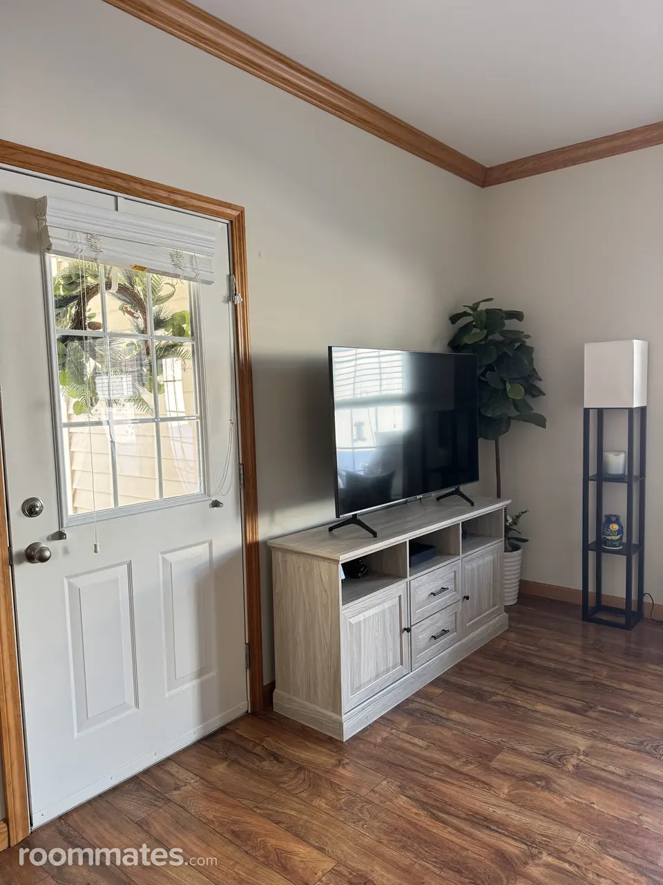 Profile photo 3 of 10