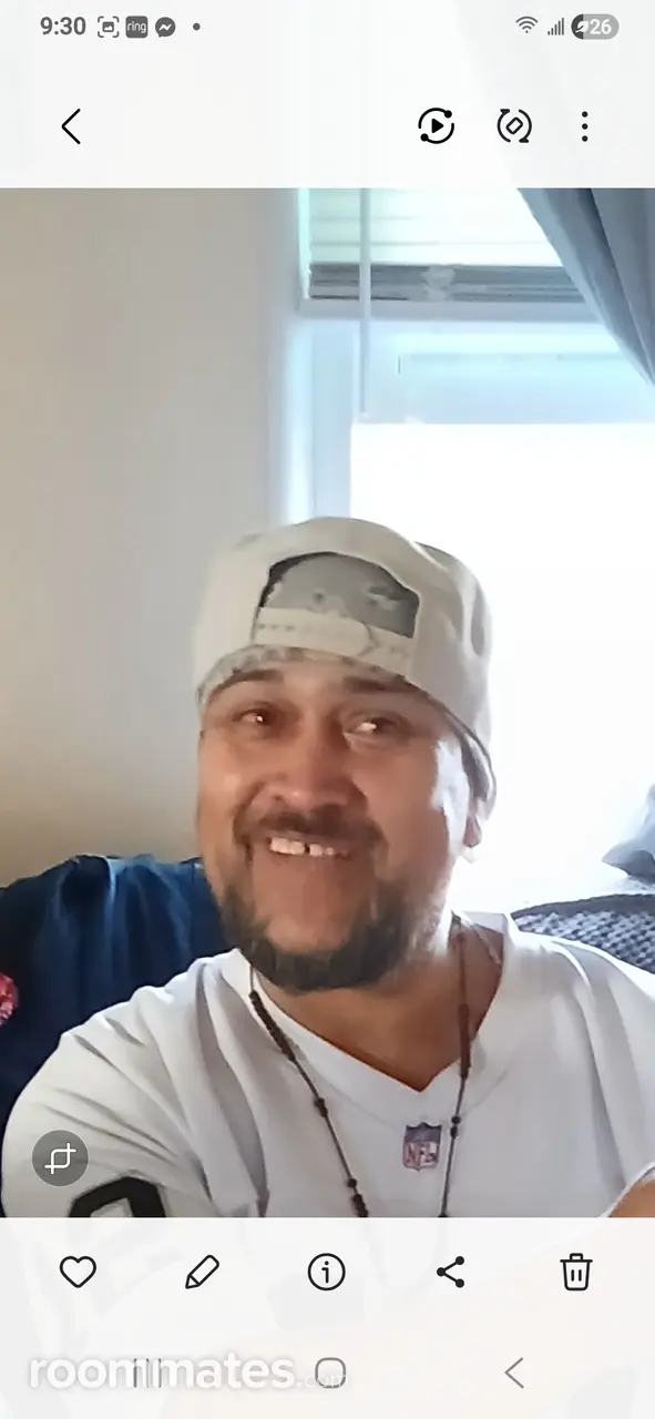 Profile photo 6 of 6