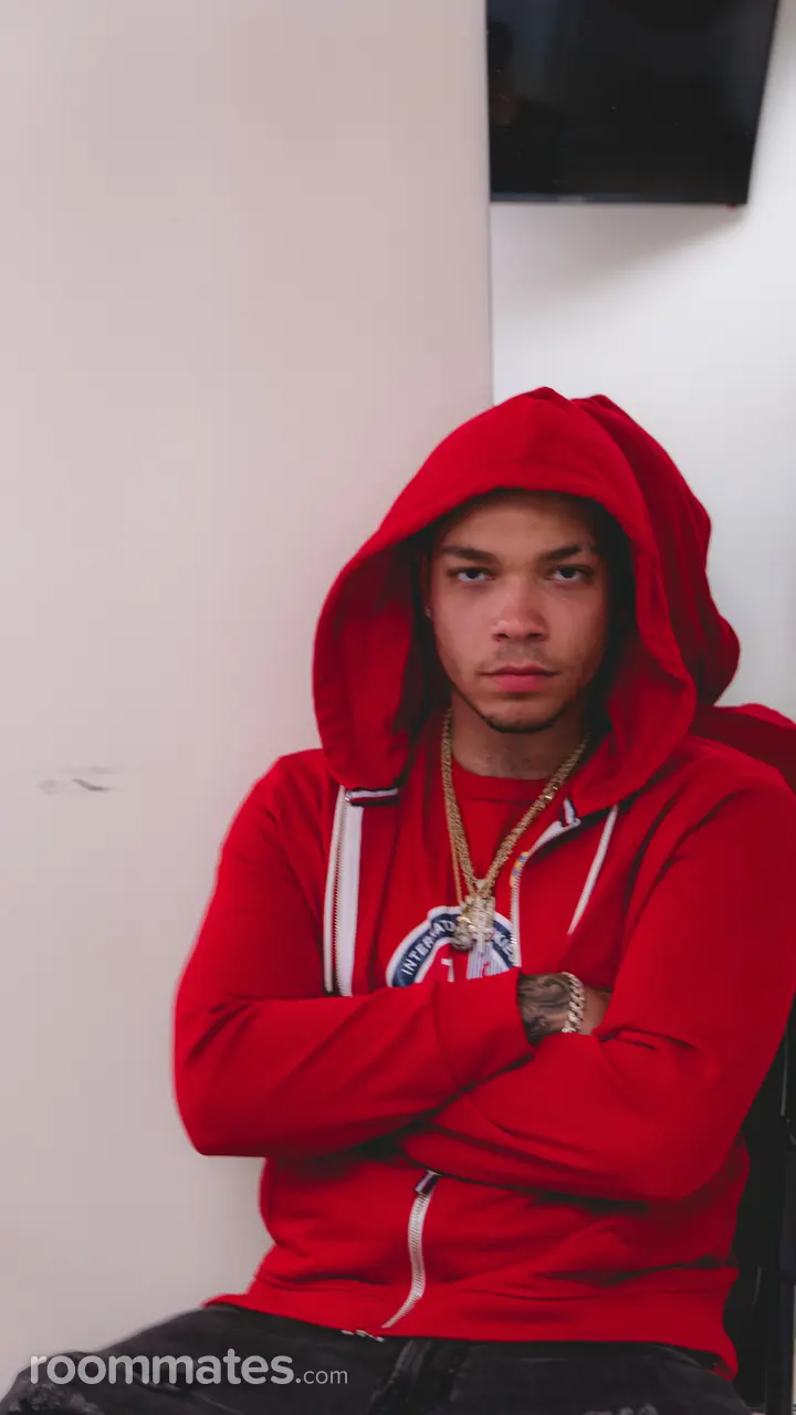 Profile photo 6 of 6