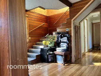 Room for rent in Eugene, OR $750, house