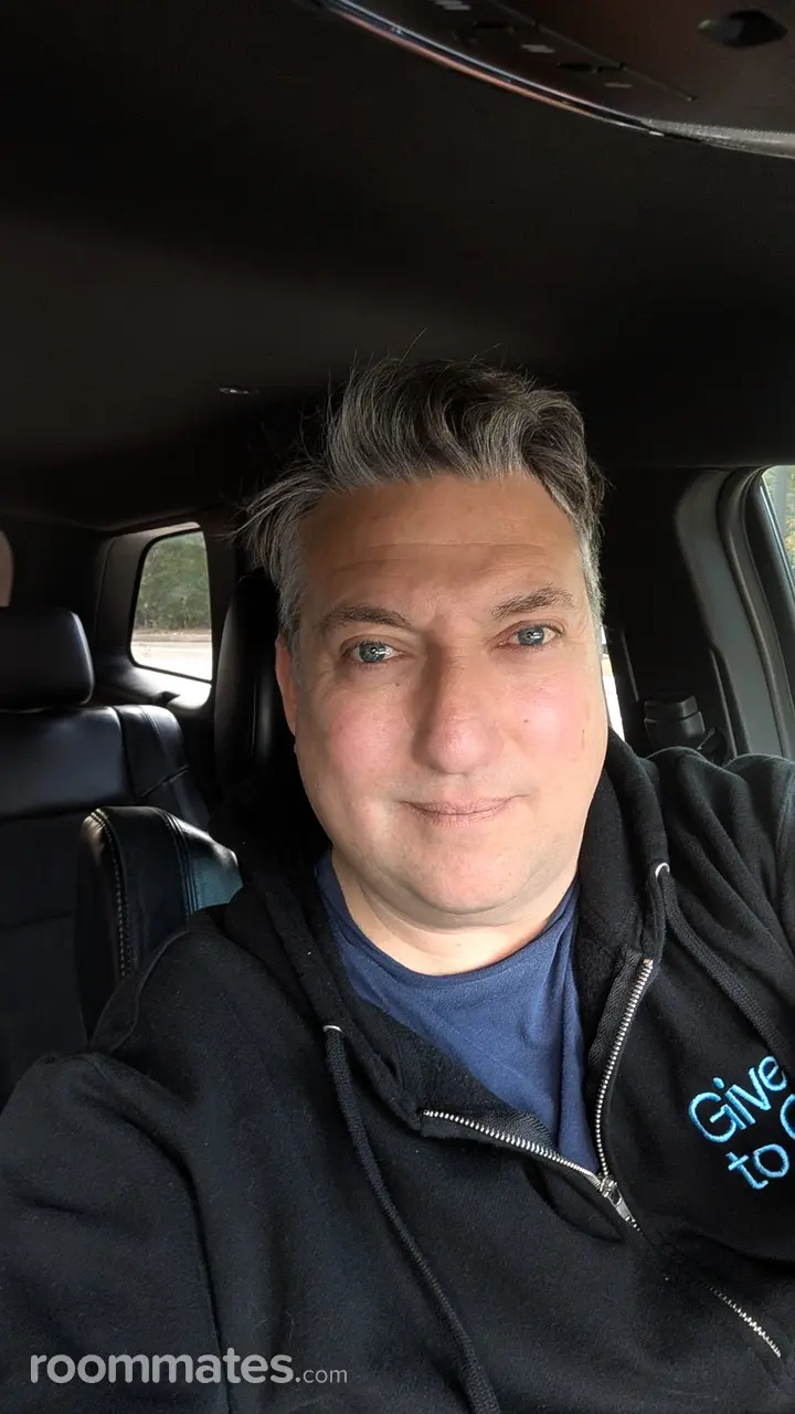 Profile photo 1 of 1