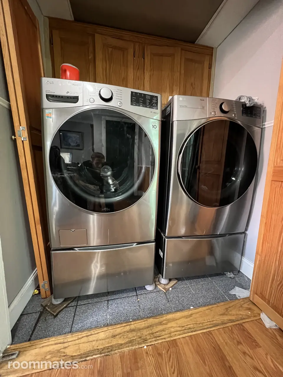 Profile photo 7 of 10