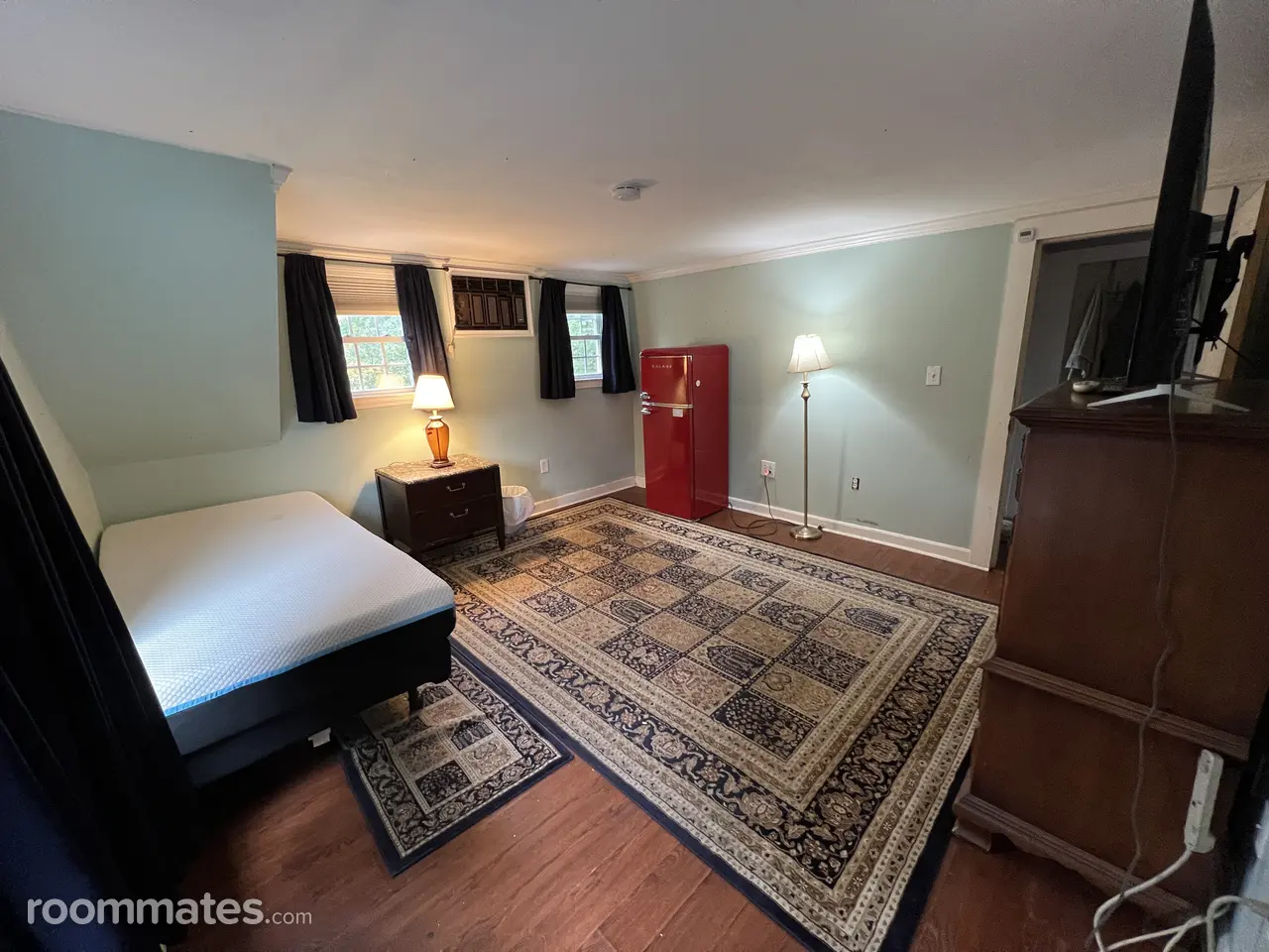 Profile photo 2 of 10